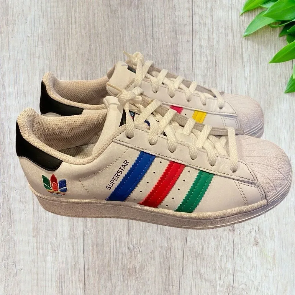 Adidas Shell Toe Super Star C kids size 4.5